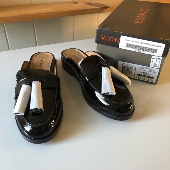 vionic reagan tassel mule